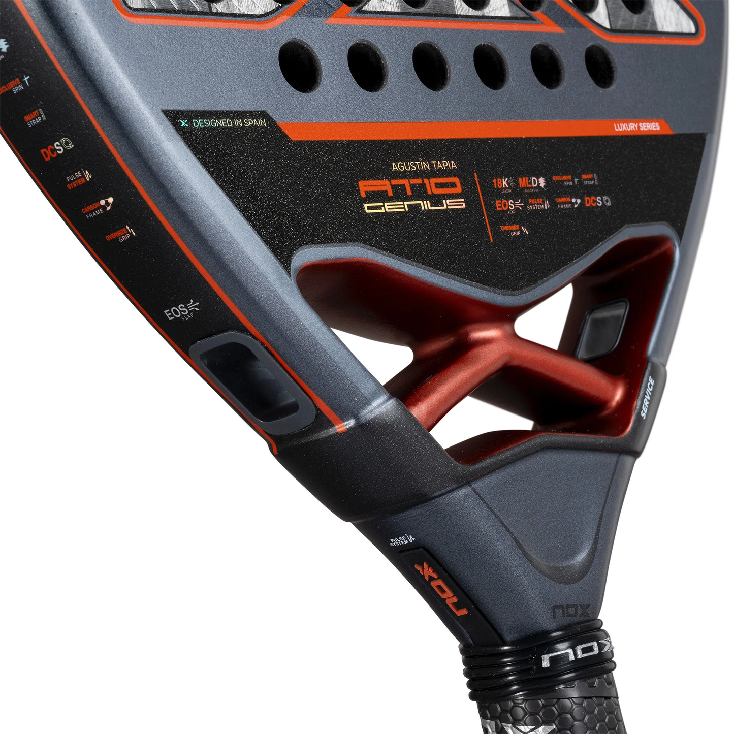 NOX AT10 18K Tapia padel racket with anti-vibration system and close up to the middle of the racket